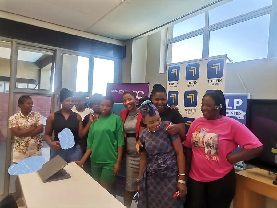 Skill2Income Lab participants together at the end of a session